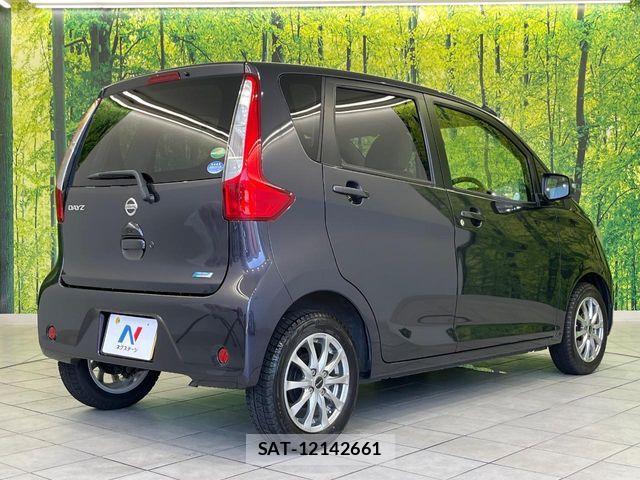 Nissan DAYZ 2014-03 7217168-16