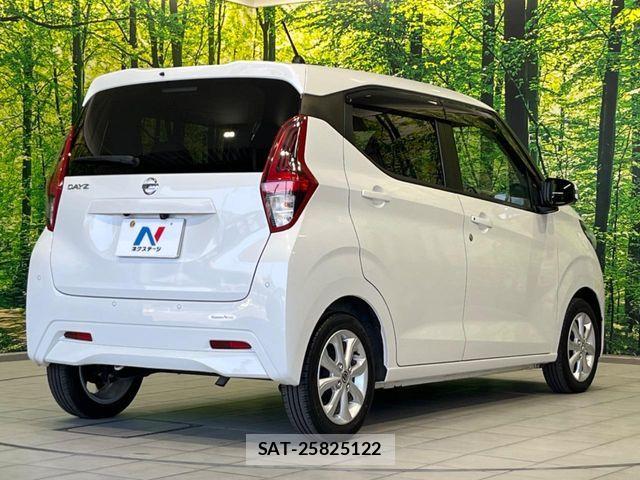 Nissan DAYZ 2022-03 7217324-16