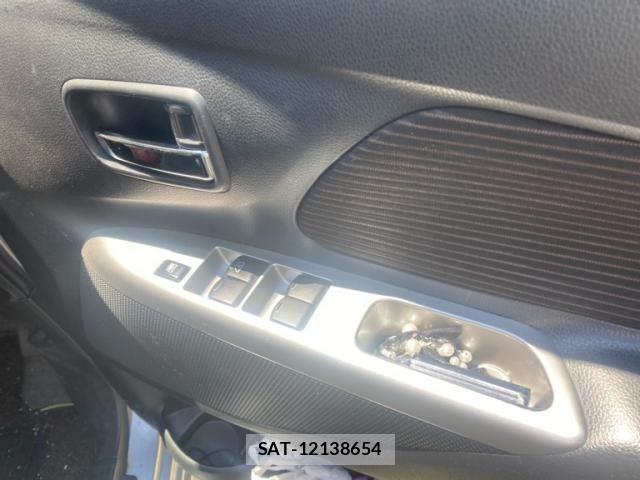 Nissan DAYZ 2015-07 7217181-11