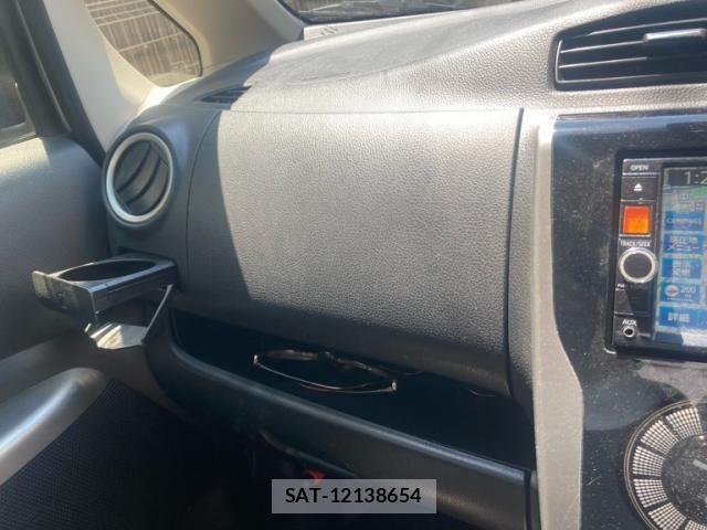 Nissan DAYZ 2015-07 7217181-18
