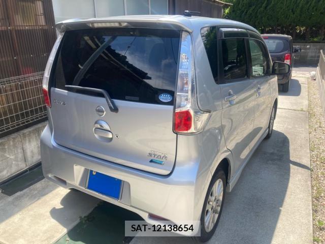 Nissan DAYZ 2015-07 7217181-2