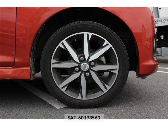 Nissan DAYZ 2015-10 7217190-11