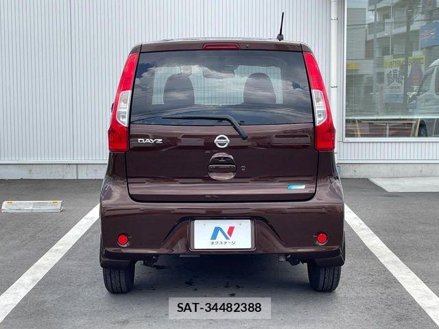 Nissan DAYZ 2015-11 7217199-14