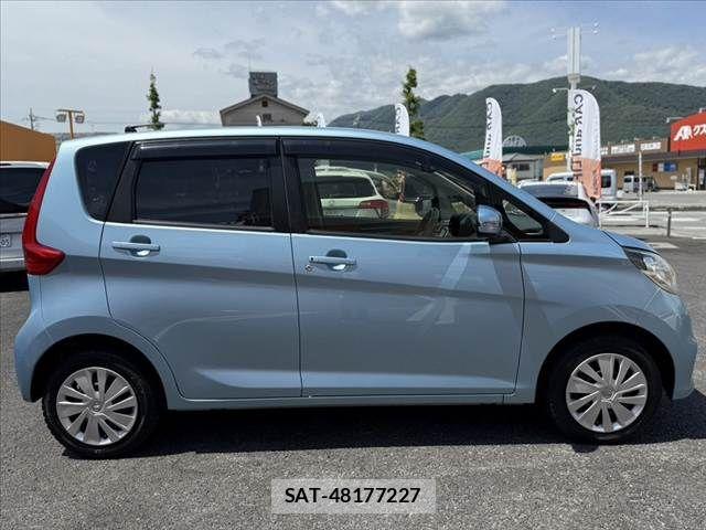 Nissan DAYZ 2016-02 7217202-11