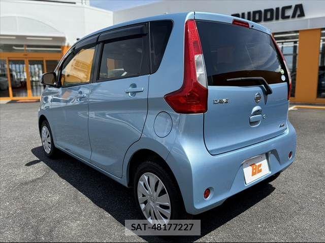 Nissan DAYZ 2016-02 7217202-12