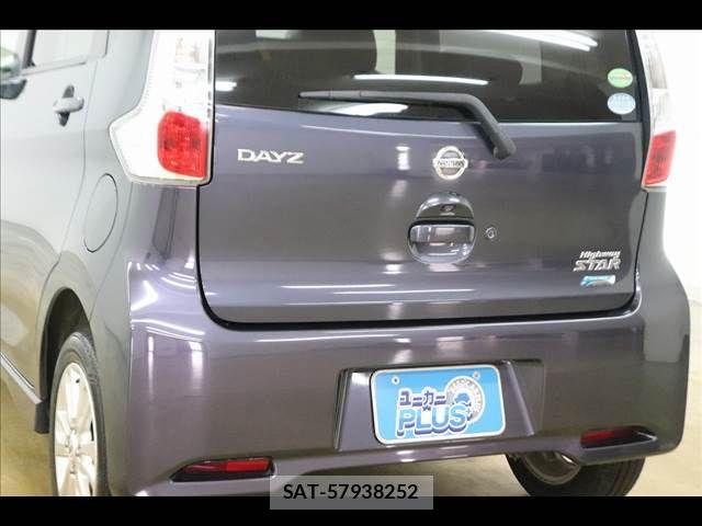 Nissan DAYZ 2014-01 7217167-16