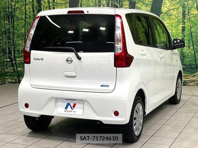 Nissan DAYZ 2015-03 7217184-16
