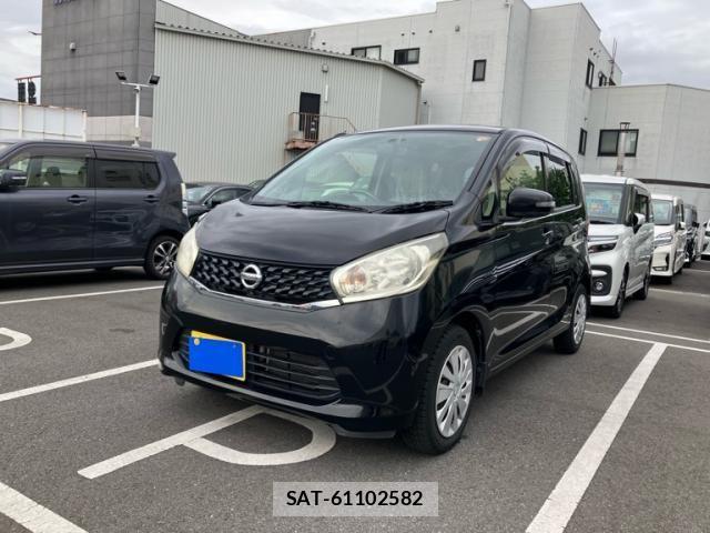 Nissan DAYZ 2013-07 7217157-2