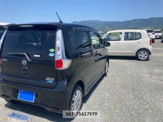 Nissan DAYZ 2013-07 7217159-4