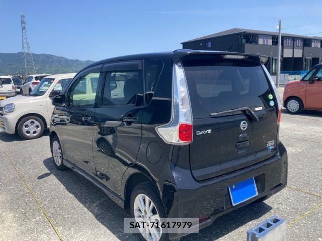 Nissan DAYZ 2013-07 7217159-5