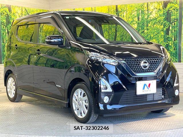 Nissan DAYZ 2020-05 7217256-16
