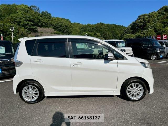 Nissan DAYZ 2014-02 7217169-12