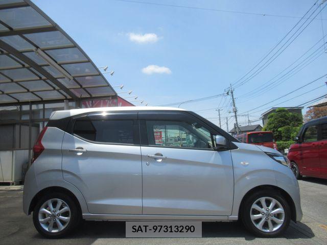 Nissan DAYZ 2019-09 7217248-4