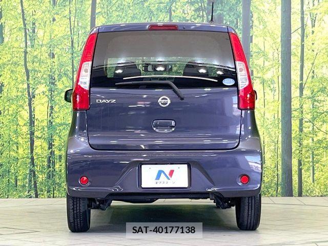Nissan DAYZ 2015-12 7217198-14