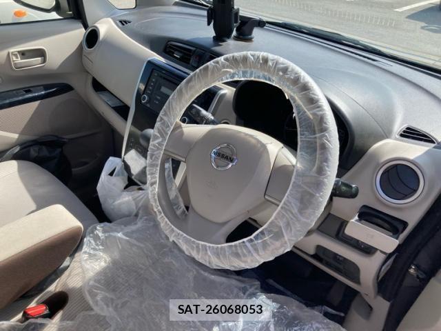 Nissan DAYZ 2017-06 7217214-7