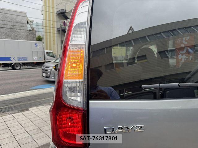 Nissan DAYZ 2015-05 7217186-21
