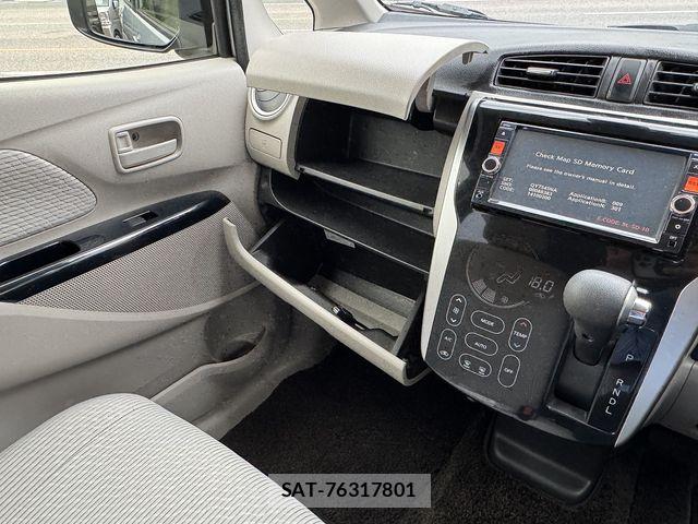 Nissan DAYZ 2015-05 7217186-23