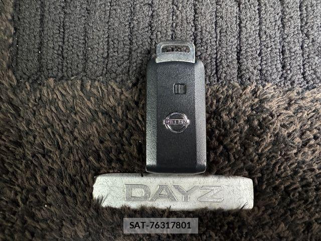 Nissan DAYZ 2015-05 7217186-28