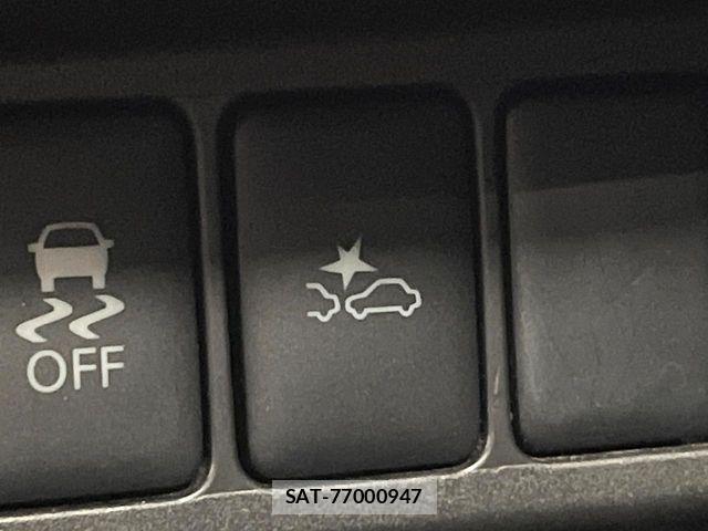 Nissan DAYZ 2017-01 7217212-4