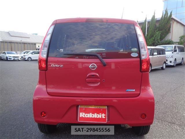 Nissan DAYZ 2015-09 7250447-11