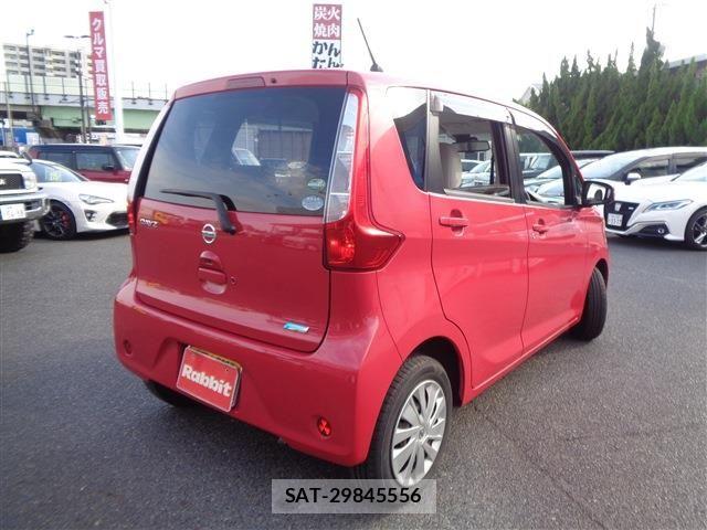 Nissan DAYZ 2015-09 7250447-12