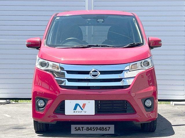 Nissan DAYZ 2015-01 7326631-18
