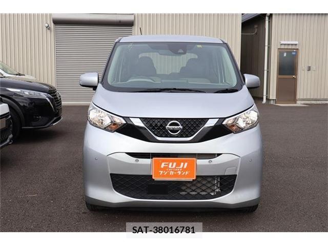 Nissan DAYZ 2021-12 7326609-11