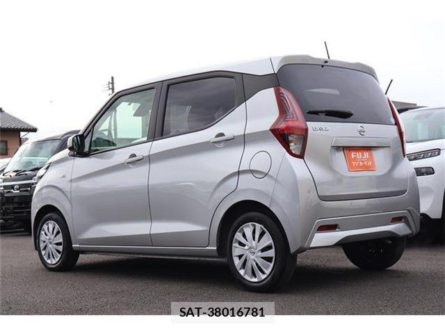 Nissan DAYZ 2021-12 7326609-13