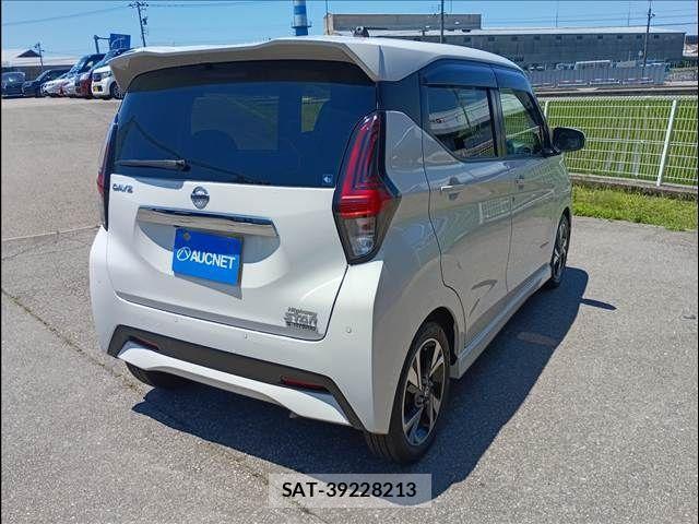 Nissan DAYZ 2019-04 7326611-2