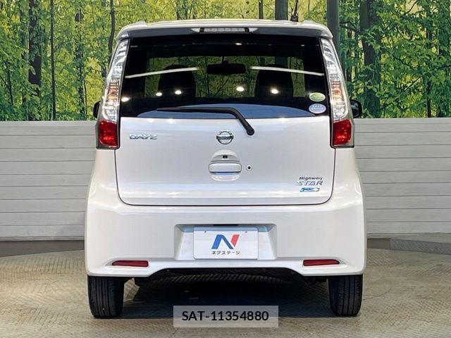 Nissan DAYZ 2014-06 7326644-14