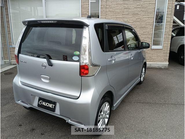 Nissan DAYZ 2015-04 7357498-2