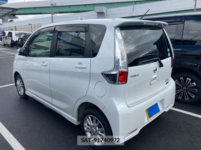 Nissan DAYZ 2013-12 7357511-3