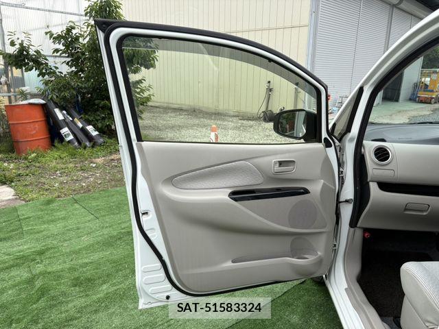 Nissan DAYZ 2013-07 7357500-23