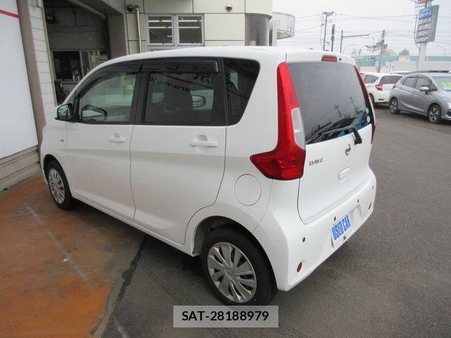 Nissan DAYZ 2017-04 7357503-12