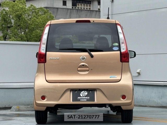 Nissan DAYZ 2014-12 7357506-21