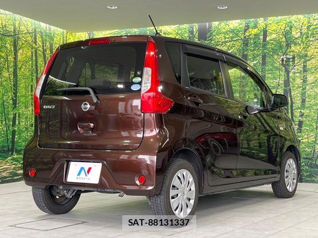 Nissan DAYZ 2017-03 7391866-16