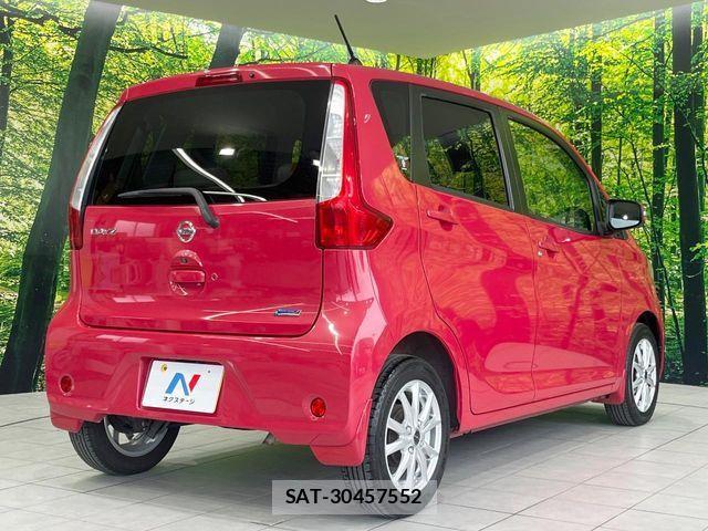 Nissan DAYZ 2013-11 7391875-16