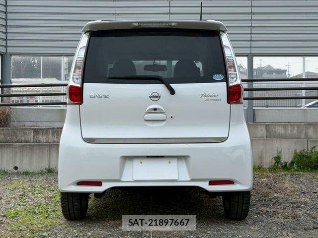 Nissan DAYZ 2013-09 7391868-5