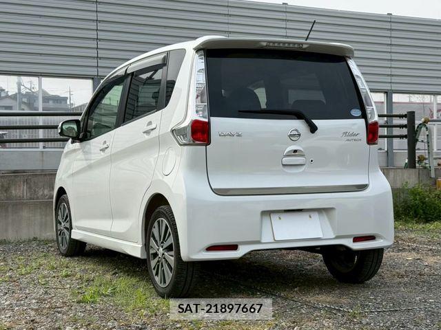 Nissan DAYZ 2013-09 7391868-6