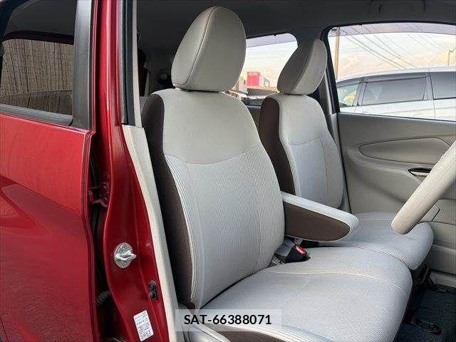 Nissan DAYZ 2016-01 7453904-9