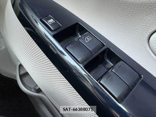 Nissan DAYZ 2016-01 7453904-8