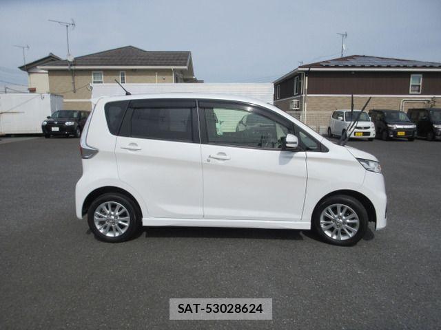 Nissan DAYZ 2015-03 7500220-18