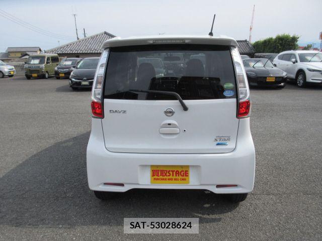 Nissan DAYZ 2015-03 7500220-19