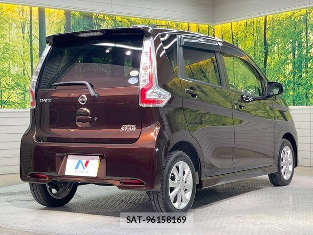 Nissan DAYZ 2017-07 7500212-16