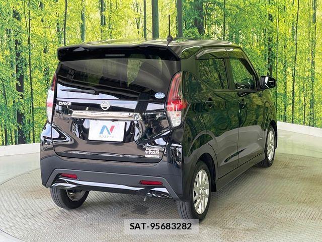 Nissan DAYZ 2021-09 7500198-17
