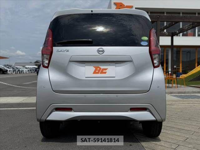 Nissan DAYZ 2021-01 7500215-13