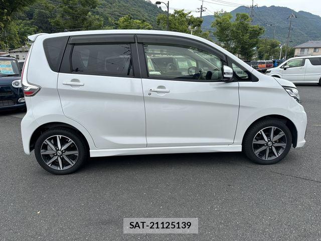 Nissan DAYZ 2019-01 7616087-3
