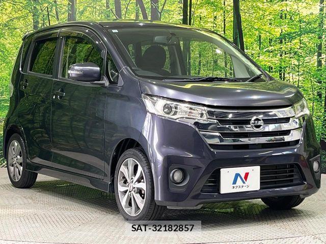 Nissan DAYZ 2013-12 7616108-16