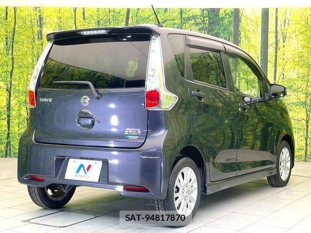 Nissan DAYZ 2014-08 7616110-16