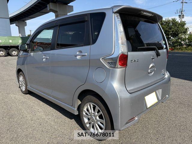 Nissan DAYZ 2015-09 7616124-1